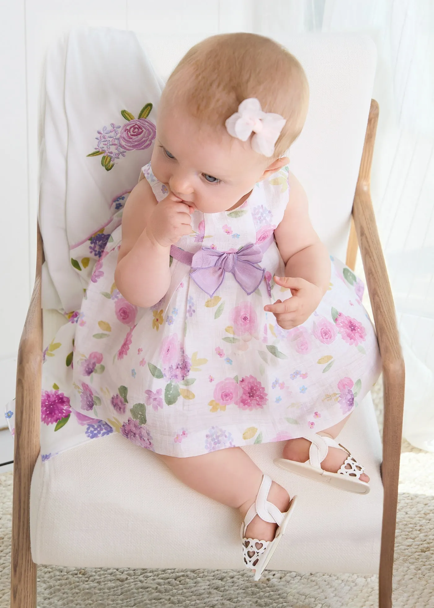 1819 - Printed dress for newborn girl - Lullaby rose