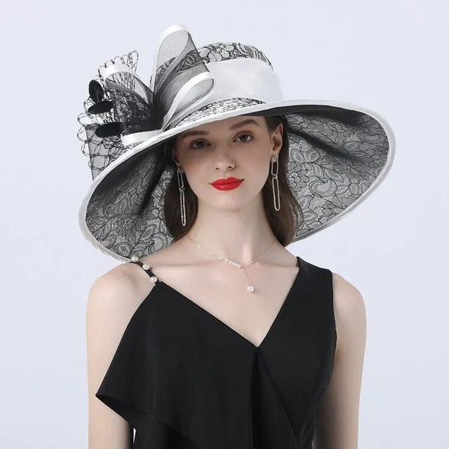 Hat Queen Santha (White)