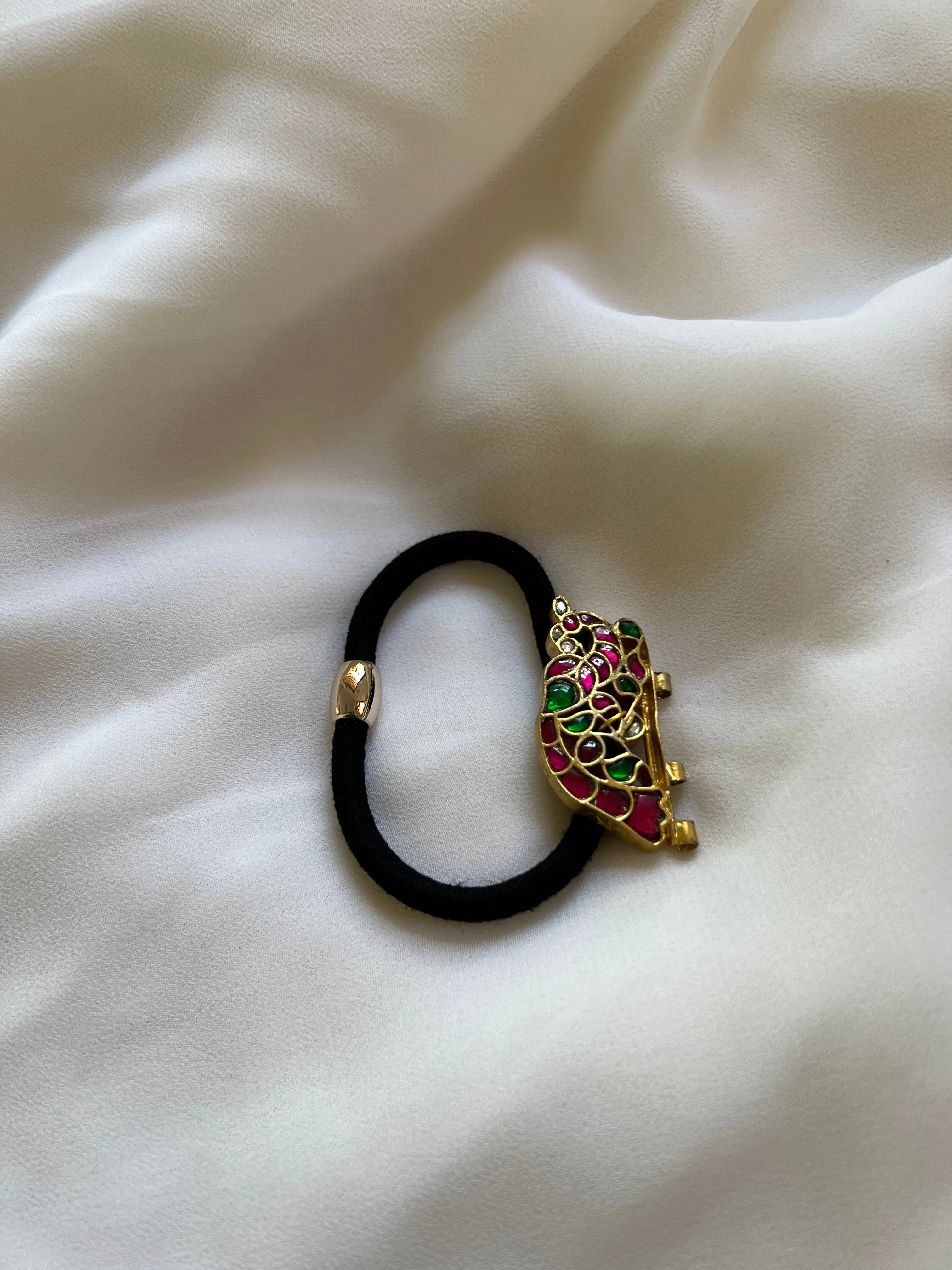 Kundan peacock hair tie