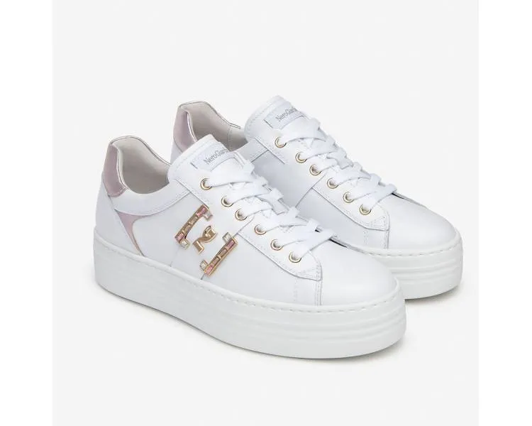 Sneakers NeroGiardini donna con accessorio laterale