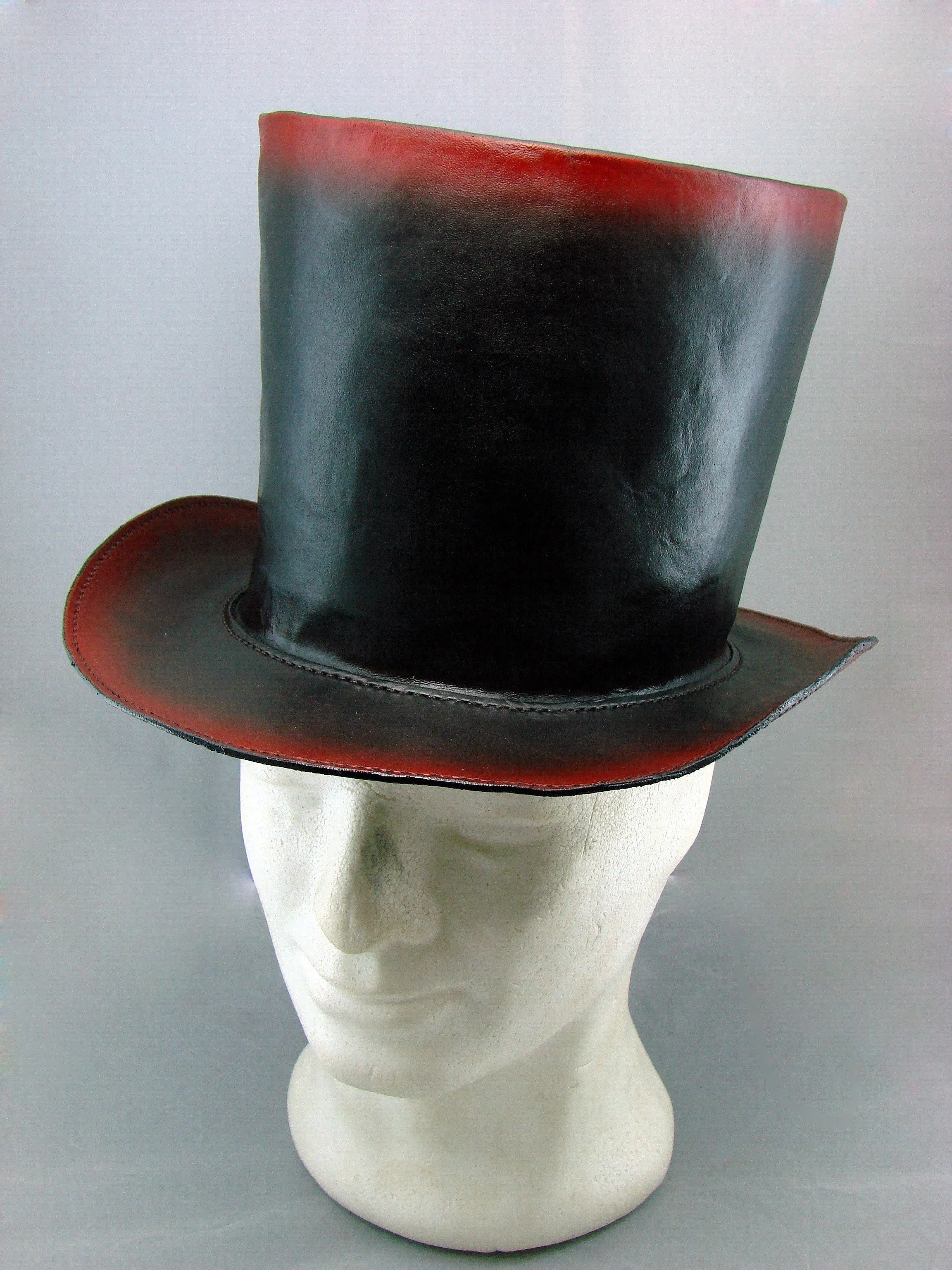 Steampunk top hat black and red