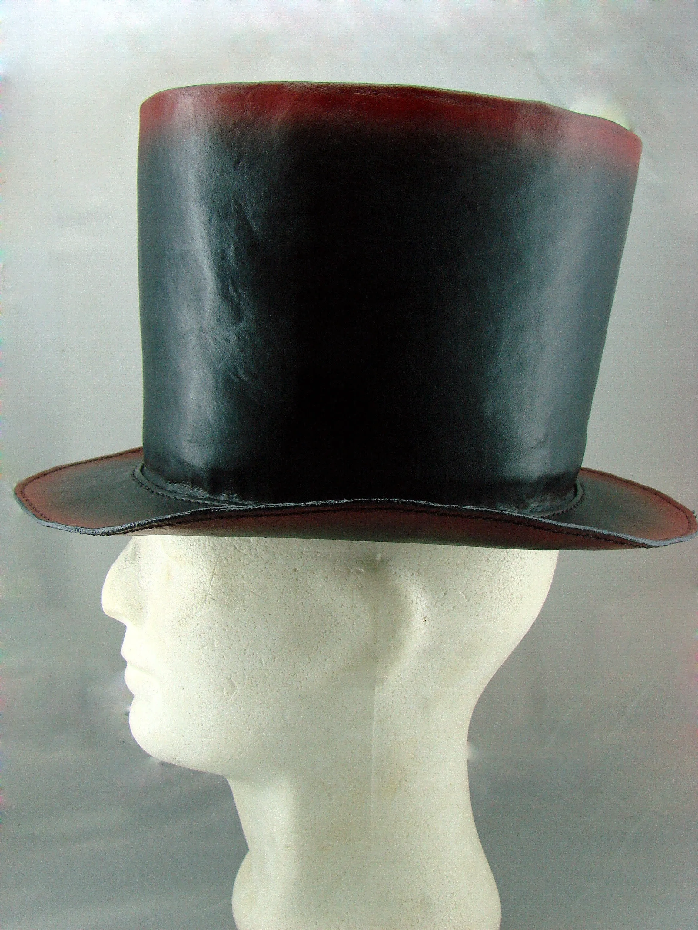 Steampunk top hat black and red