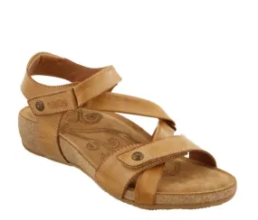 UNIVERSE CAMEL SANDAL