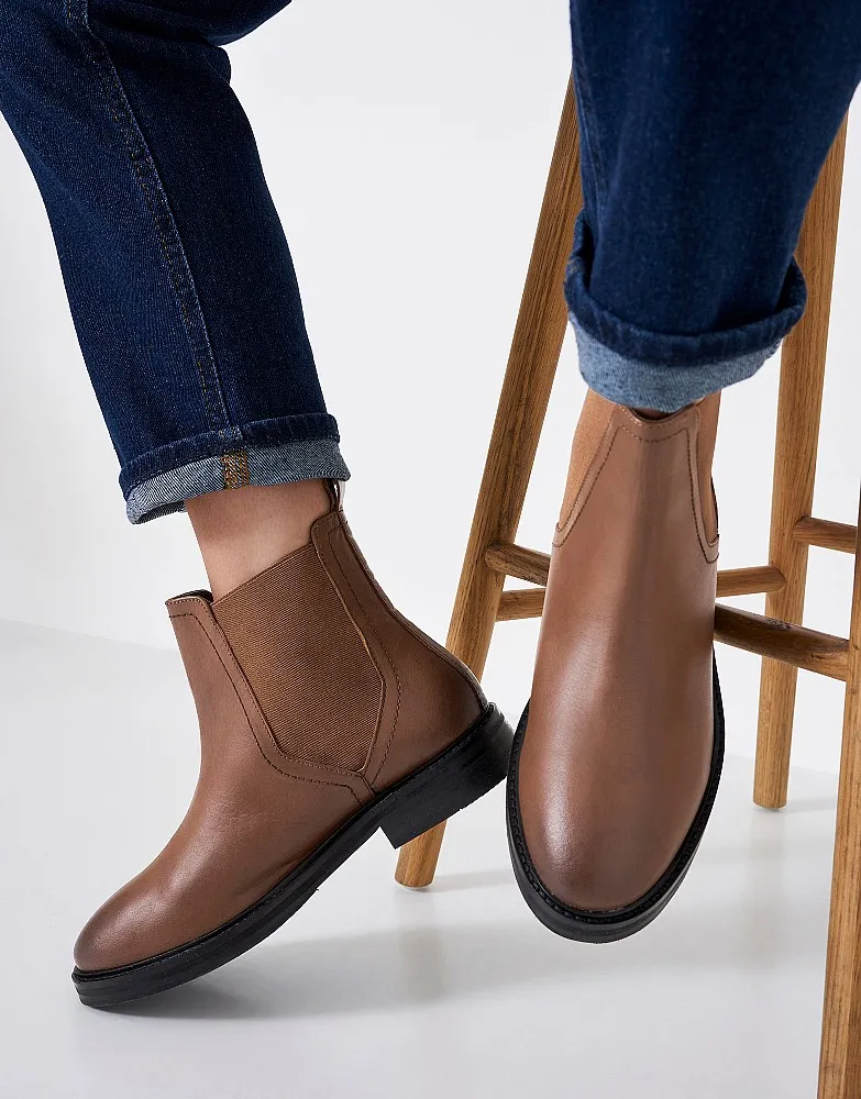 Women's Lizzie Leather Chelsea Boot from Crew Clothing Company